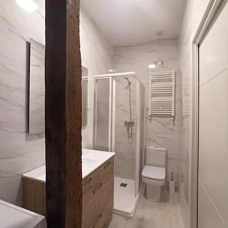 Apartament Comodo En El Centro De Bermeo. *